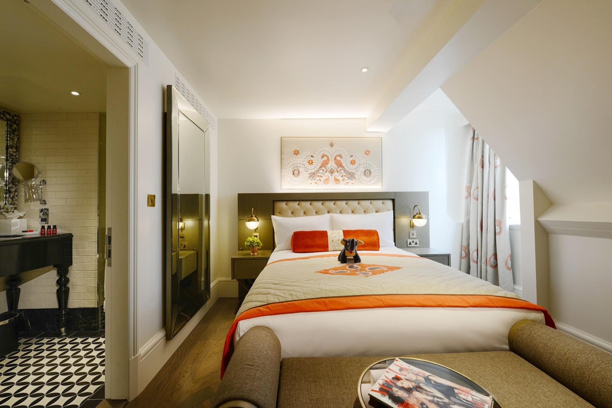 The Lalit London Ξενοδοχείο Εξωτερικό φωτογραφία A room at the hotel