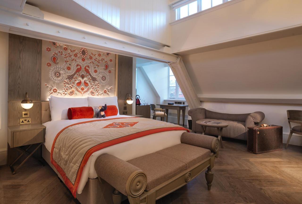 The Lalit London Ξενοδοχείο Δωμάτιο φωτογραφία A suite at the Mandarin Oriental London